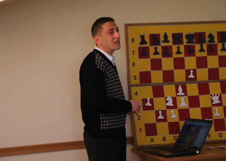 Vahagn Khachatryan - FIDE Trainer - Chess Academy