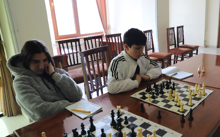 Vahagn Khachatryan - FIDE Trainer - Chess Academy