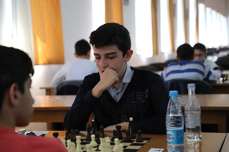 Vahagn Khachatryan - FIDE Trainer - Chess Academy